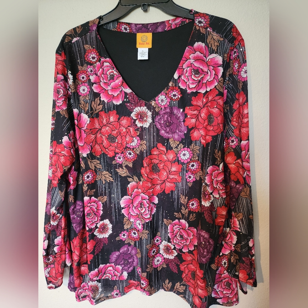 LIKE NEW Ruby Rd. Glittering Rose Kimono Blouse